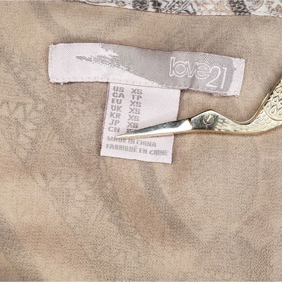 Paisley Summer Maxi Dress - Picture 10 of 11